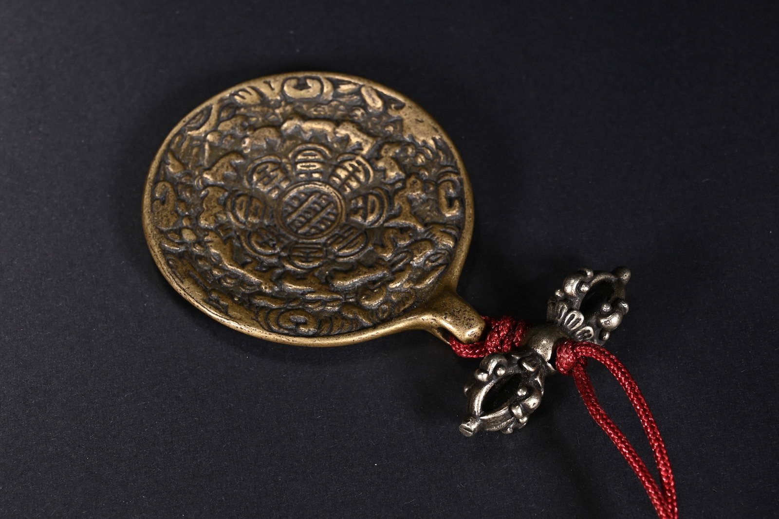 An Exquisite Bronze Trigram Pattern Pendant - 9