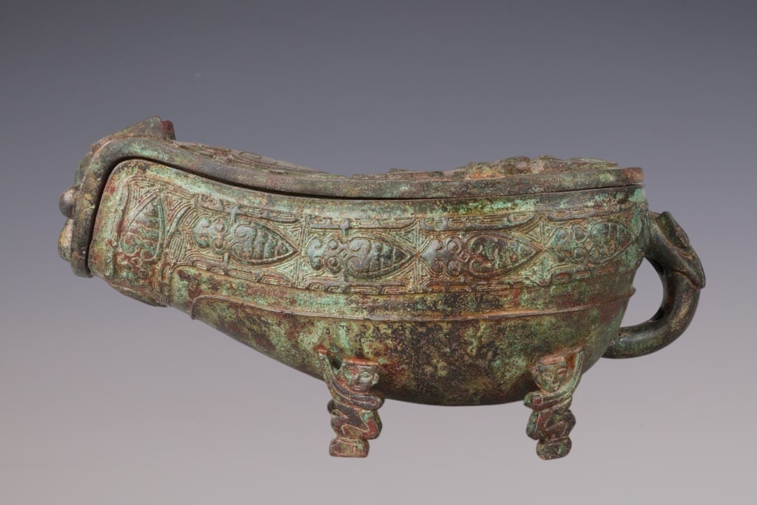 An Archaic Bronze Beast-Face and Cicada Pattern Four Legs Cup with Cover,With Inscription: An Archaic Bronze Beast-Face and Cicada Pattern Four Legs Cup with Cover,With Inscription,W.Zhou , China,Size:15inx6.7in,Weight:3950g青铜兽面蝉纹四足