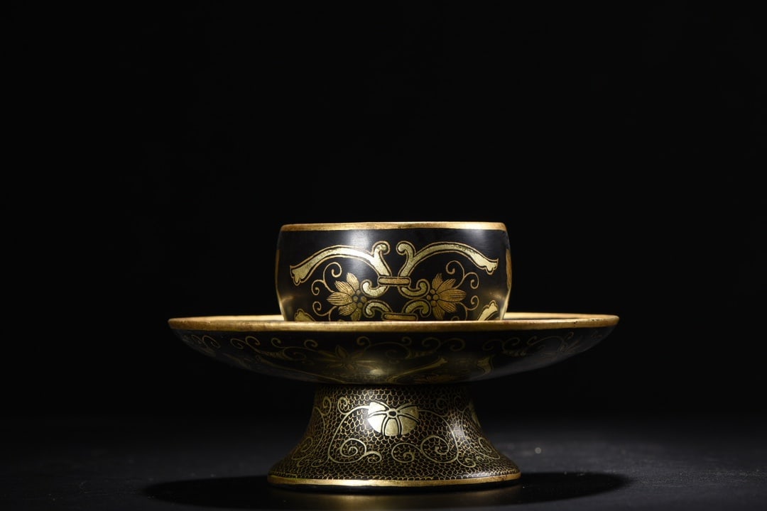 An Exquisite Wooden Lacquerware Painted Gold Shou-Character Lotus Pattern Cup,With Tray (1 of 9)