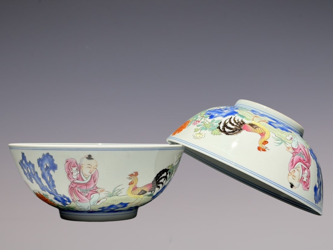 A Pair of Exquisite Famille-Rose Flower,Figure and Rooster Pattern Bowls,With Poem: A Pair of Exquisite Famille-Rose Flower,Figure and Rooster Pattern Bowls,With Poem,Qing Dynasty, China,Qianlong Six-character Mark,Size:2.9inx7in一对粉彩花卉人
