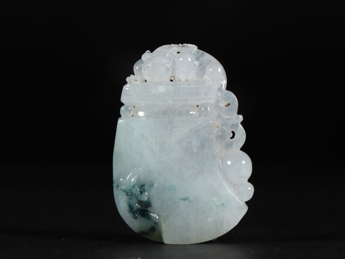 An Exquisite Jadeite Auspicious Beast Pattern Pendant: An Exquisite Jadeite Auspicious Beast Pattern Pendant,Qing