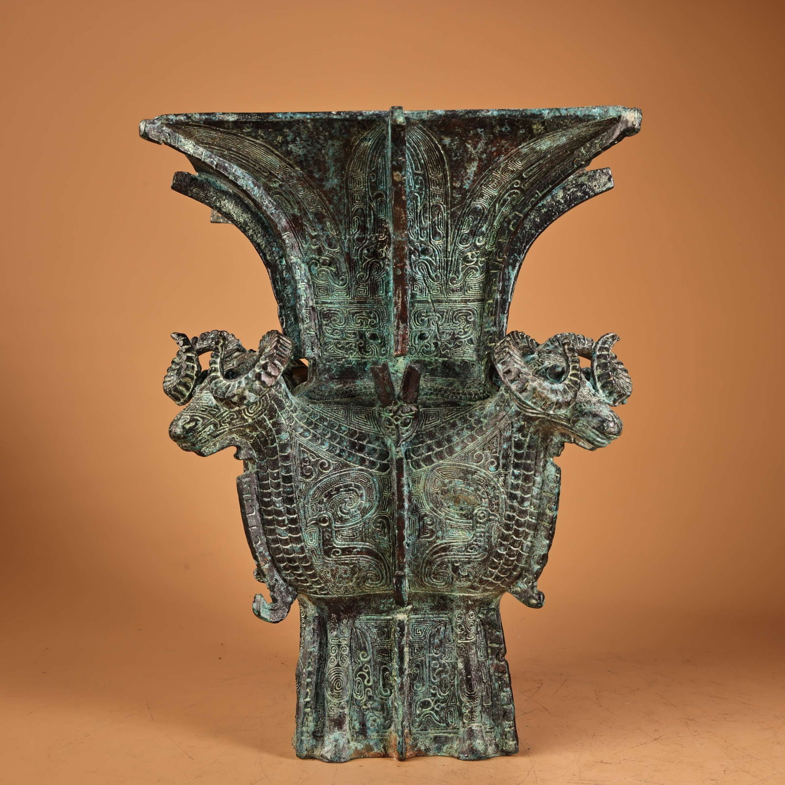 An Archaic Bronze Beast-Face Pattern Sheep-Ears Vase,With Inscription (1 of 11)