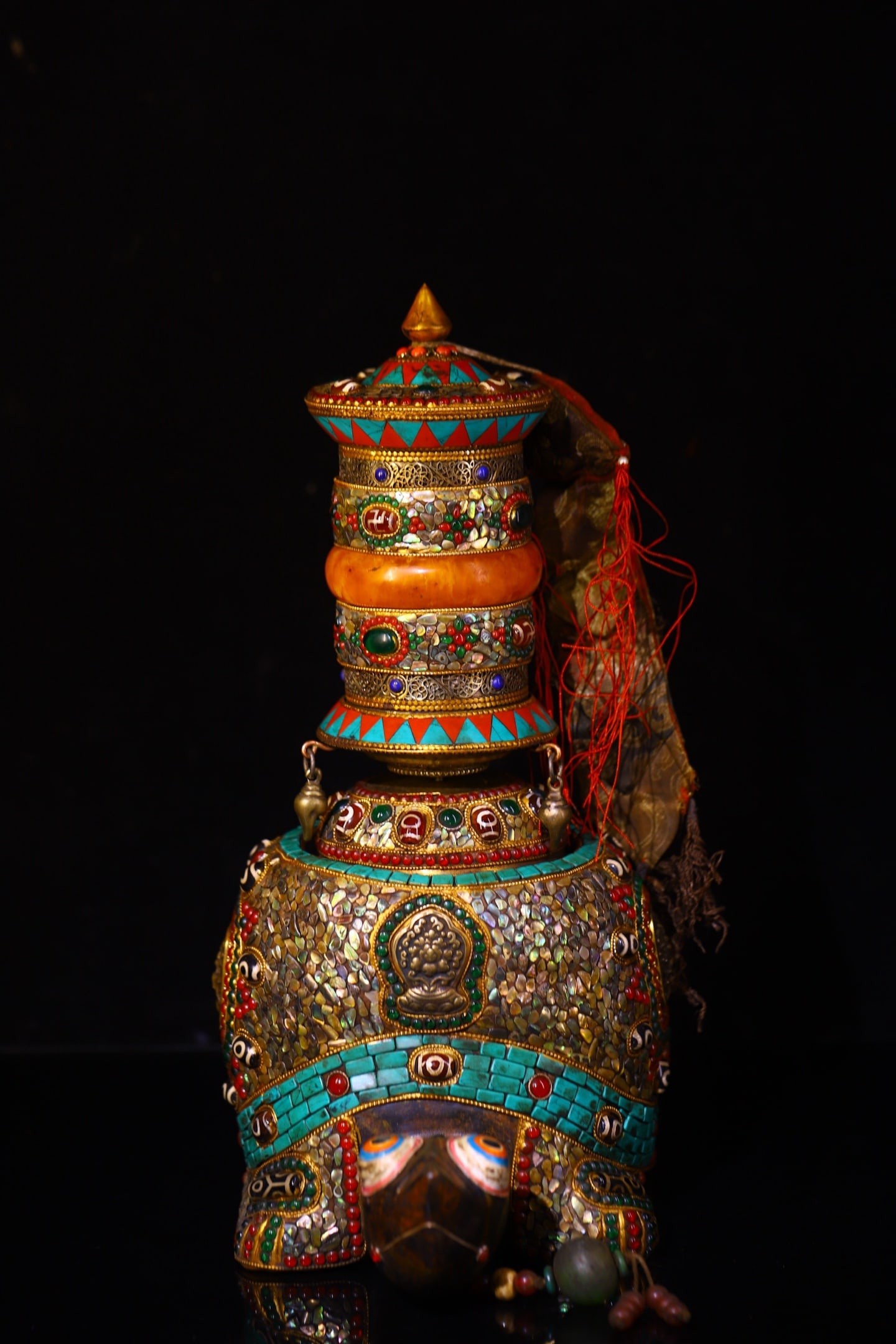A Rare Meteorite Inlaid Dzi Bead and Gems Turtle Ornament,With Scriptures: A Rare Meteorite Inlaid Dzi Bead and Gems Turtle Ornament,With Scriptures,Qing Dynasty,China,Size:(Turtle)13.8inx6.3in,8.7inx3.9in,Weight:7500g陨石镶天珠和宝&