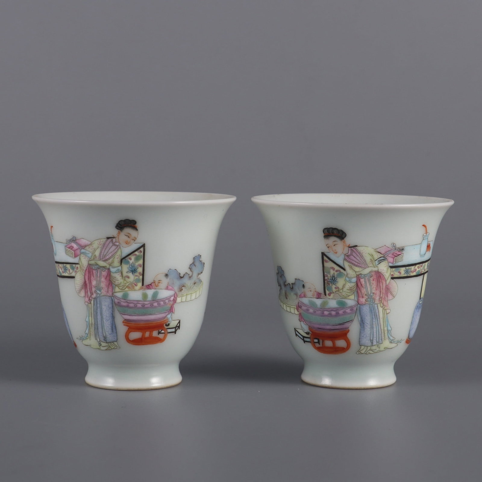 A Pair of Exquisite Famille-Rose Figure Pattern Cups: A Pair of Exquisite Famille-Rose Figure Pattern Cups,Qing Dynasty, China,Qianlong Four-character