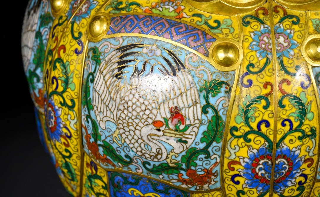 An Exquisite Cloisonne Lotus Pattern Crane Pattern Vase - 3