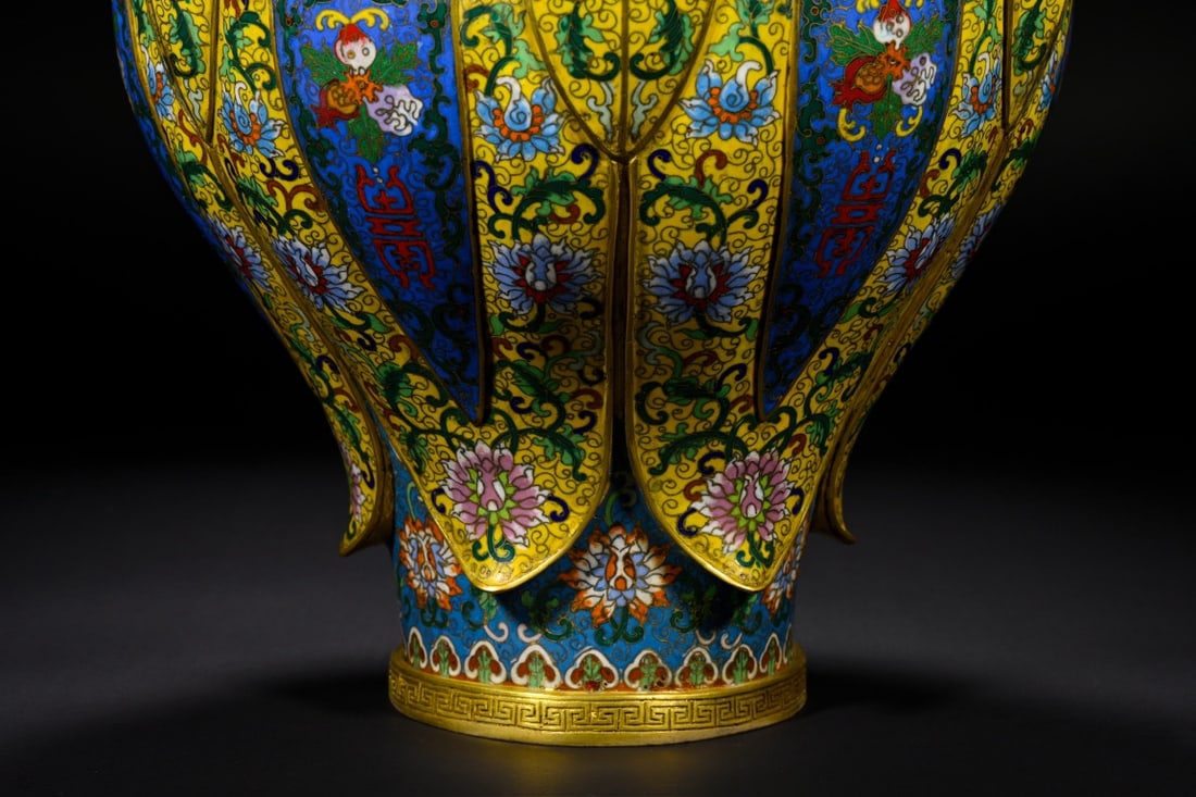 An Exquisite Cloisonne Lotus Pattern Crane Pattern Vase - 5