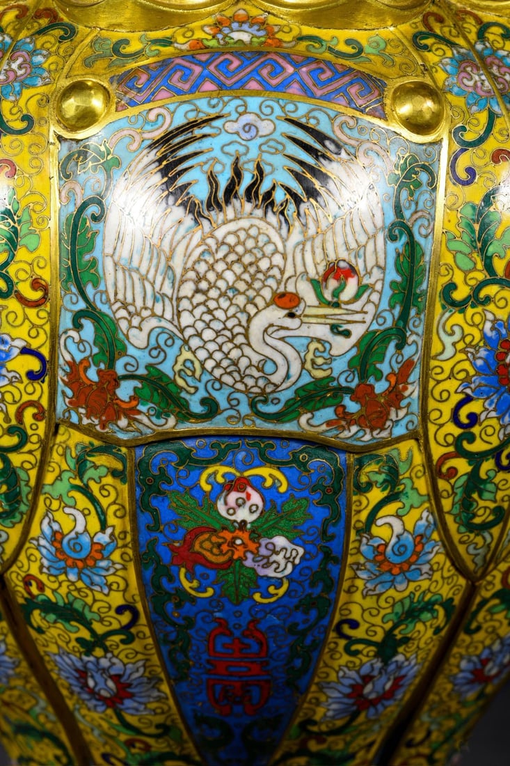 An Exquisite Cloisonne Lotus Pattern Crane Pattern Vase - 7