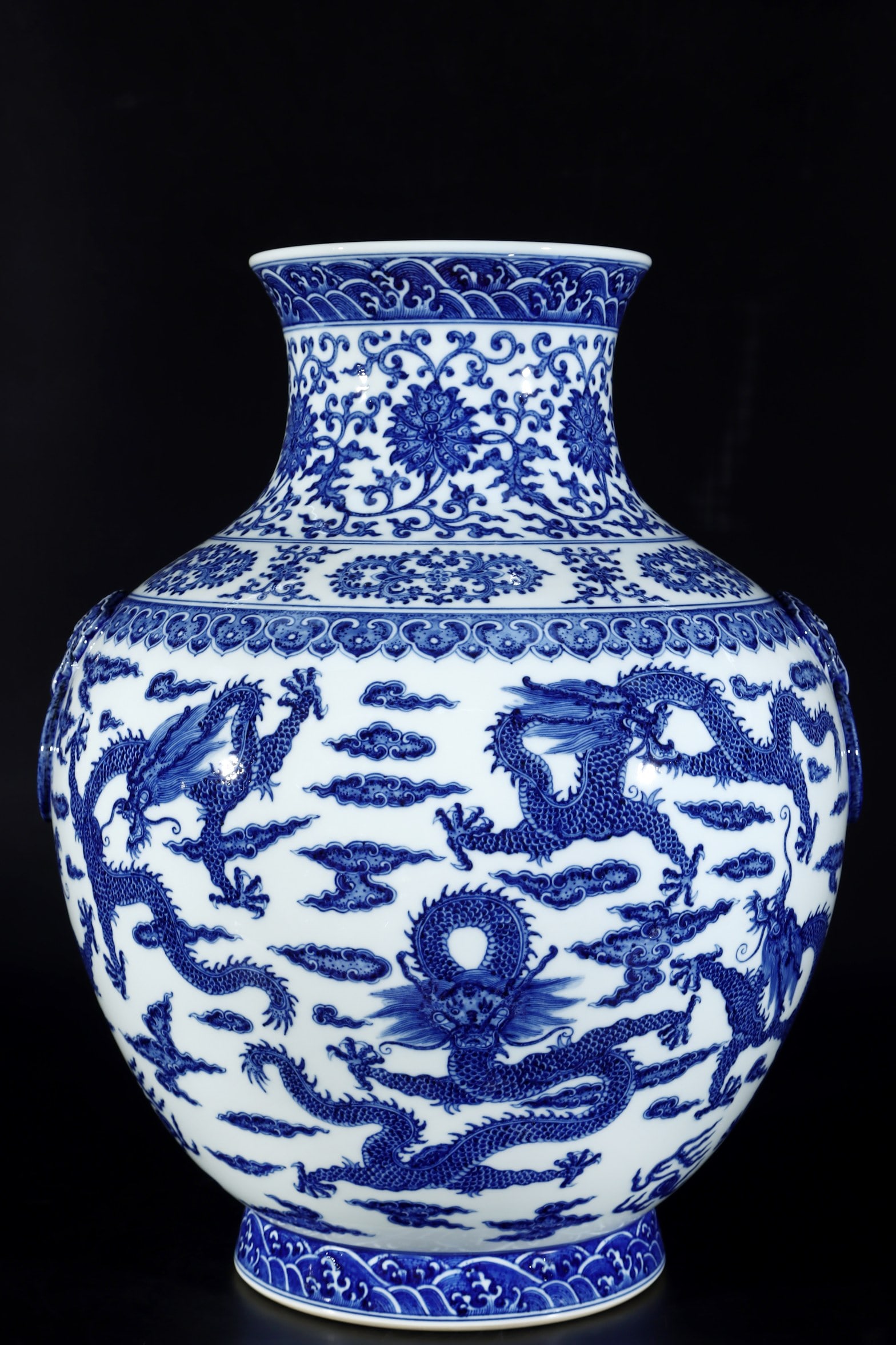 A Huge Blue and White Lotus and Auspicious Cloud and Dragon Pattern Vase: A Huge Blue and White Lotus and Auspicious Cloud and Dragon Pattern Vase,Qing Dynasty, China,Qianlong Six-character