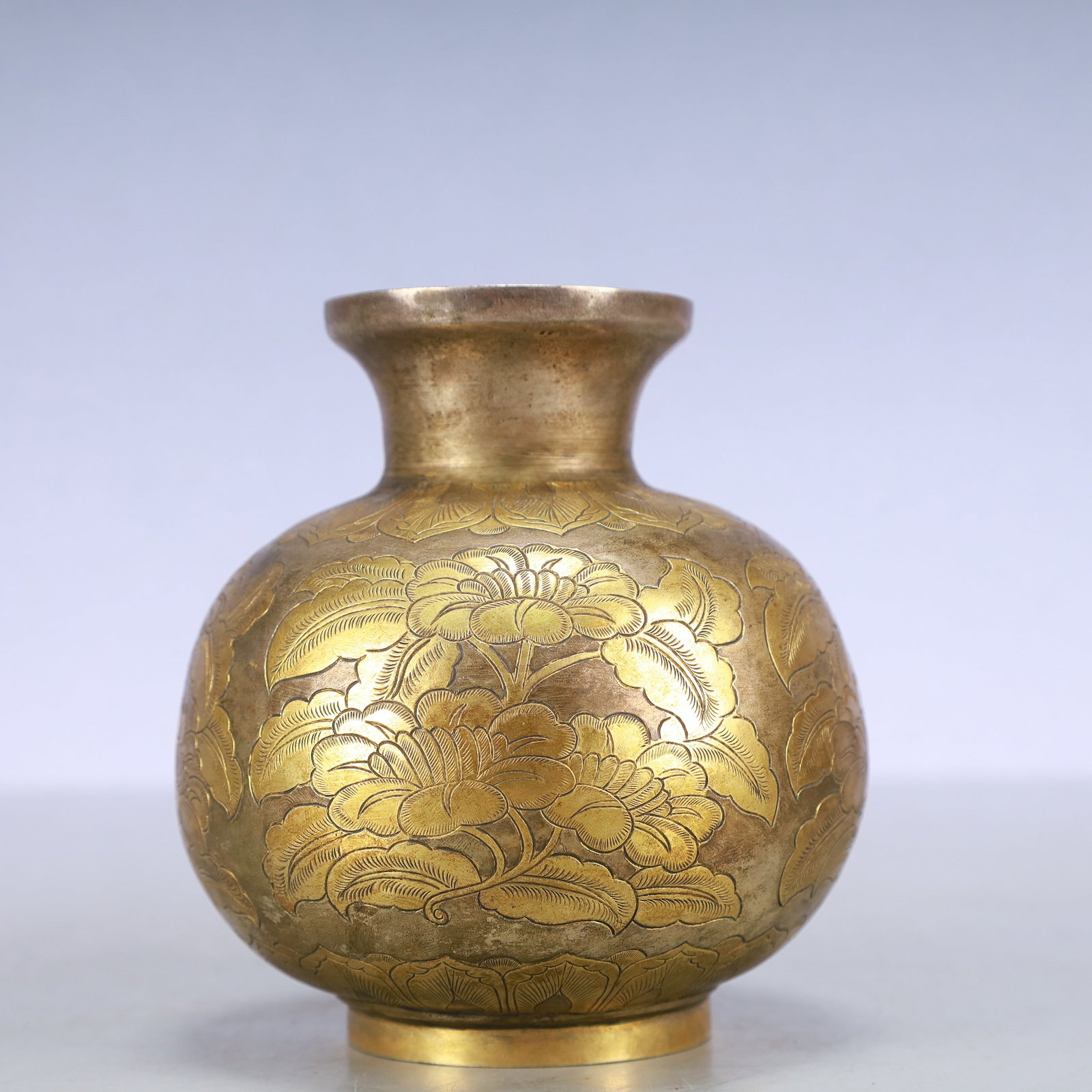 A Exquisite Gilt Bronze Flower Pattern Jar - 5