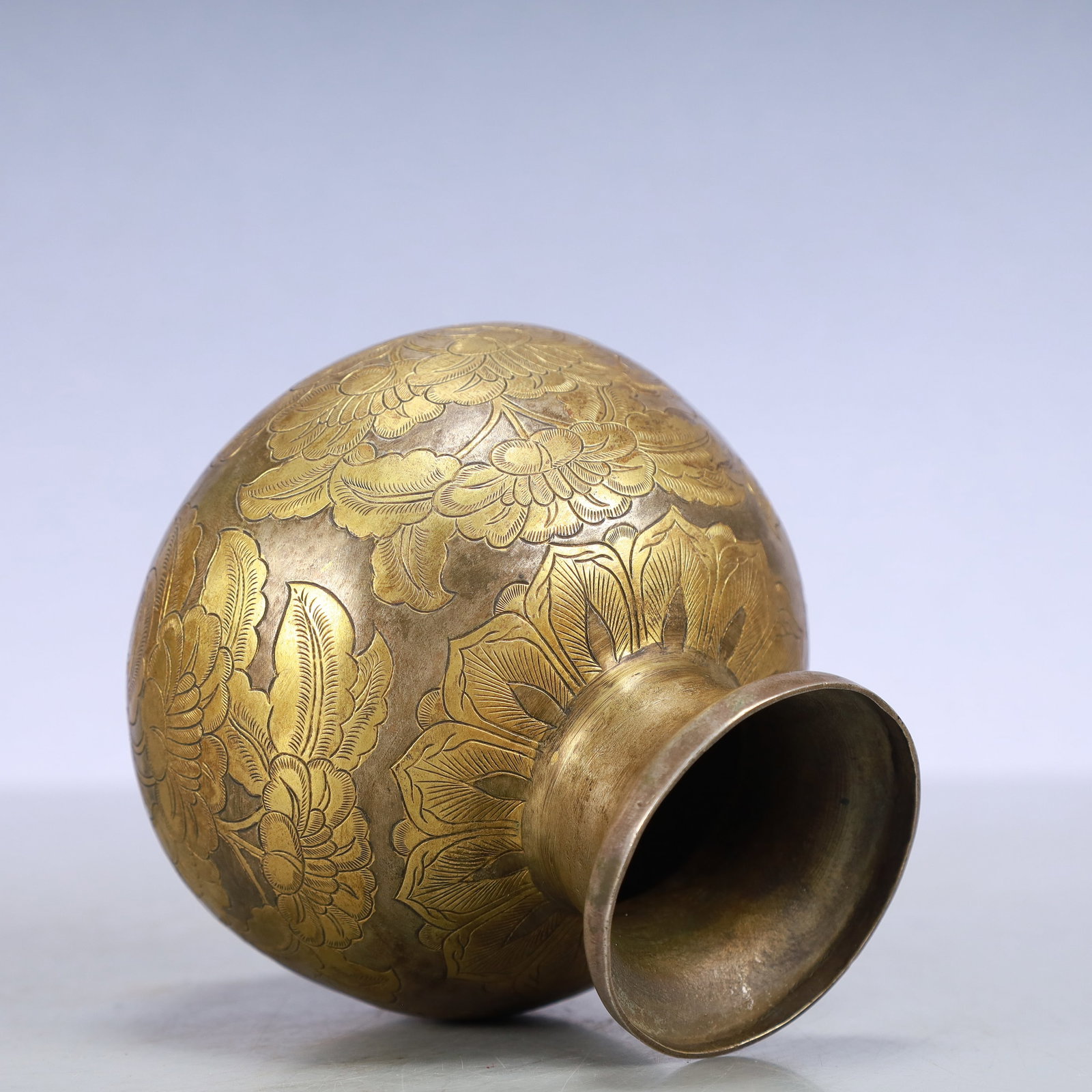 A Exquisite Gilt Bronze Flower Pattern Jar - 6