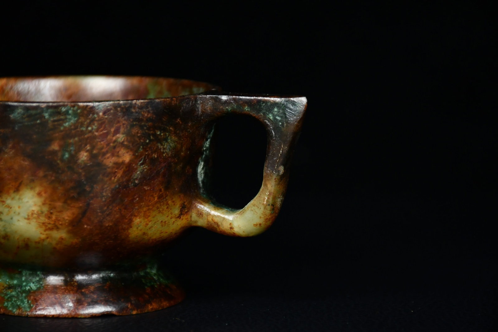 An Exquisite White Jade Cup - 5
