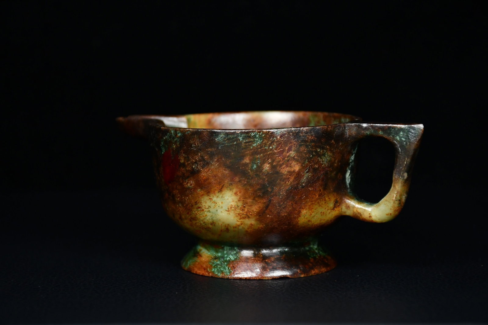 An Exquisite White Jade Cup - 8