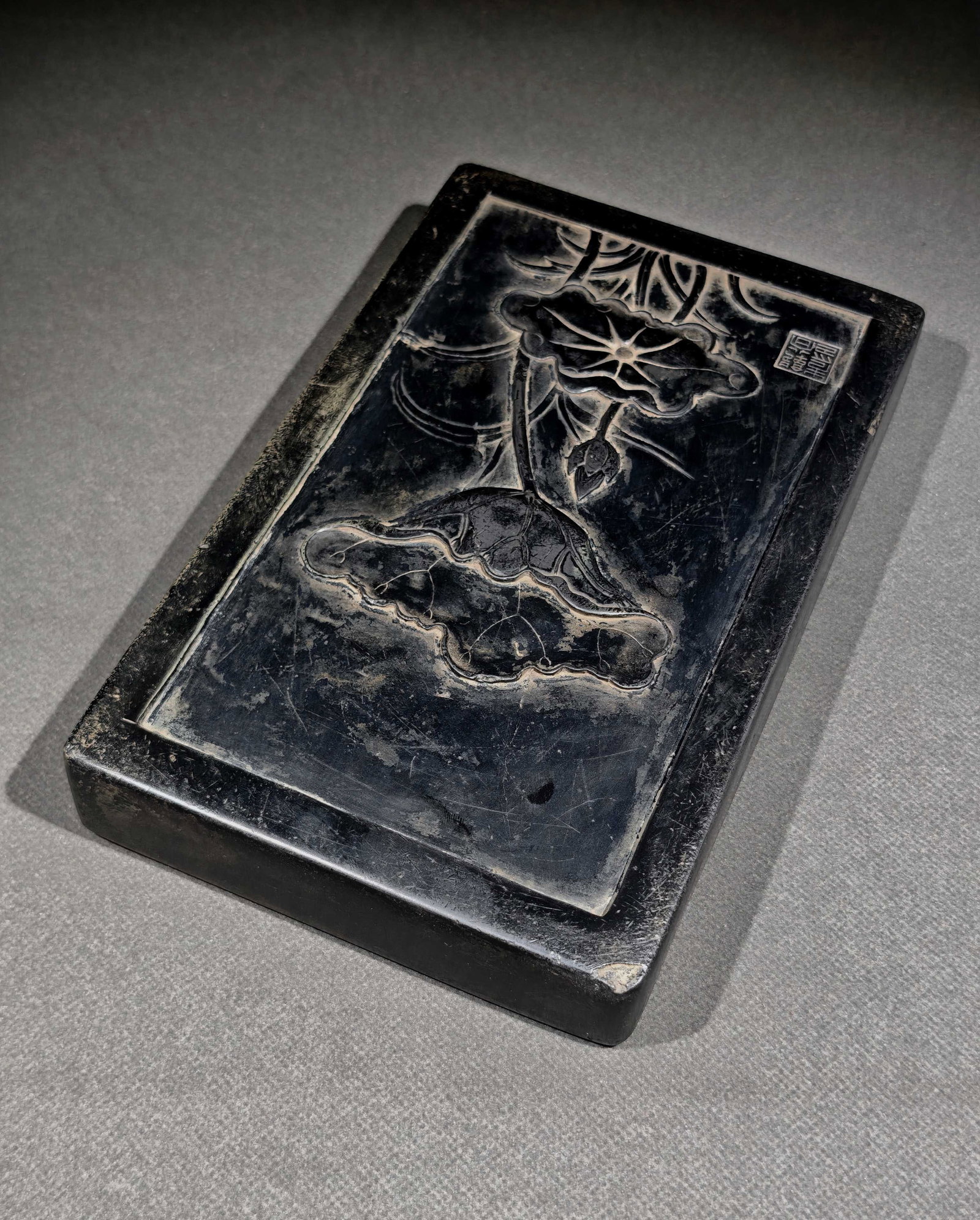 An Exquisite Lotus Leaf Pattern Inkstone - 9