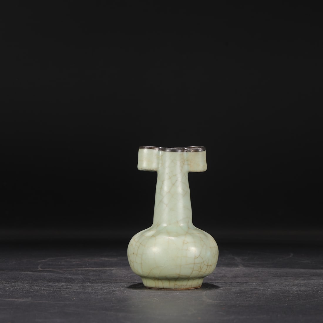 An Exquisite Guan yao Celadon Glazed Cover with Silver Double-Ears Vase: An Exquisite Guan yao Celadon Glazed Cover with Silver Double-Ears Vase,Tang Dynasty, China,Royal Court