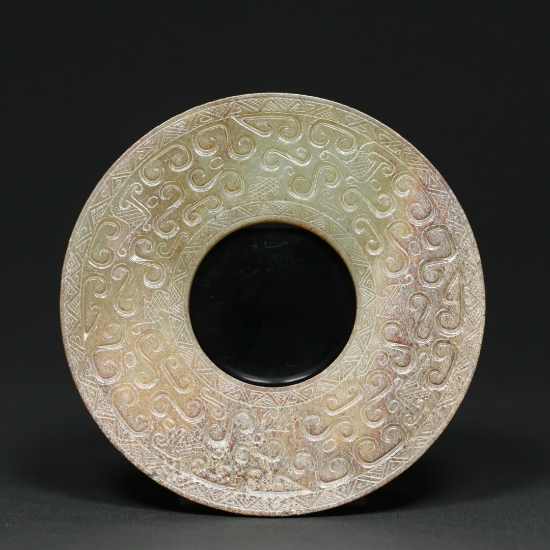An Exquisite White Jade Dragon Pattern Pendant: An Exquisite White Jade Dragon Pattern Pendant,the Spring and Autumn in Period in China,Size:3.5inx0.2in,Weight:74.2g白玉龙纹挂件,中国春秋&#