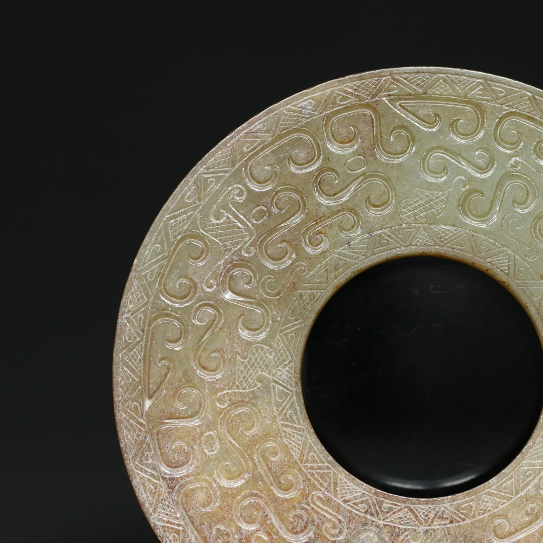 An Exquisite White Jade Dragon Pattern Pendant - 4