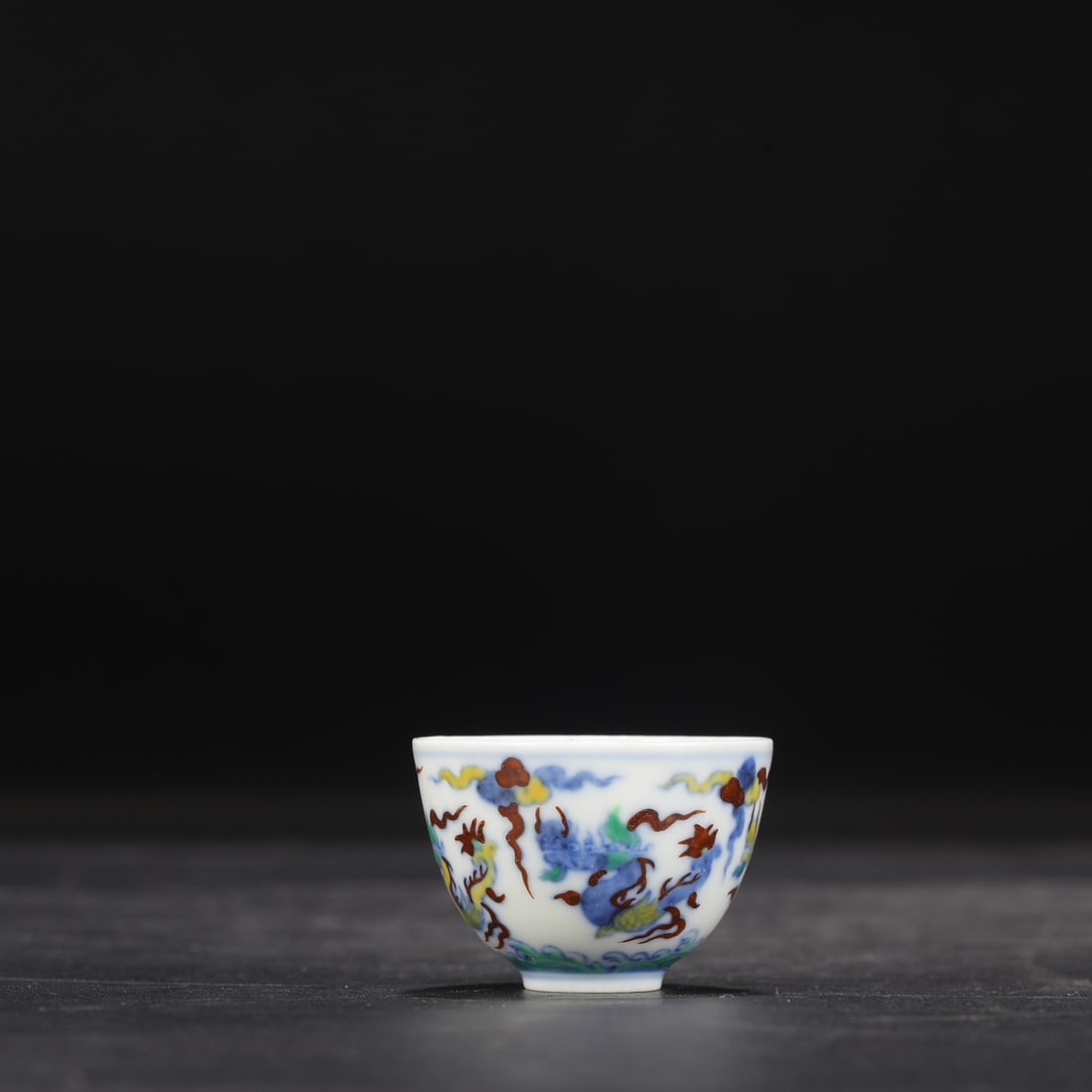 An Exquisite Blue and White Doucai Auspicious Cloud and Dragon Pattern Cup: An Exquisite Blue and White Doucai Auspicious Cloud and Dragon Pattern Cup,Ming Dynasty, China,Chenghua Six-character