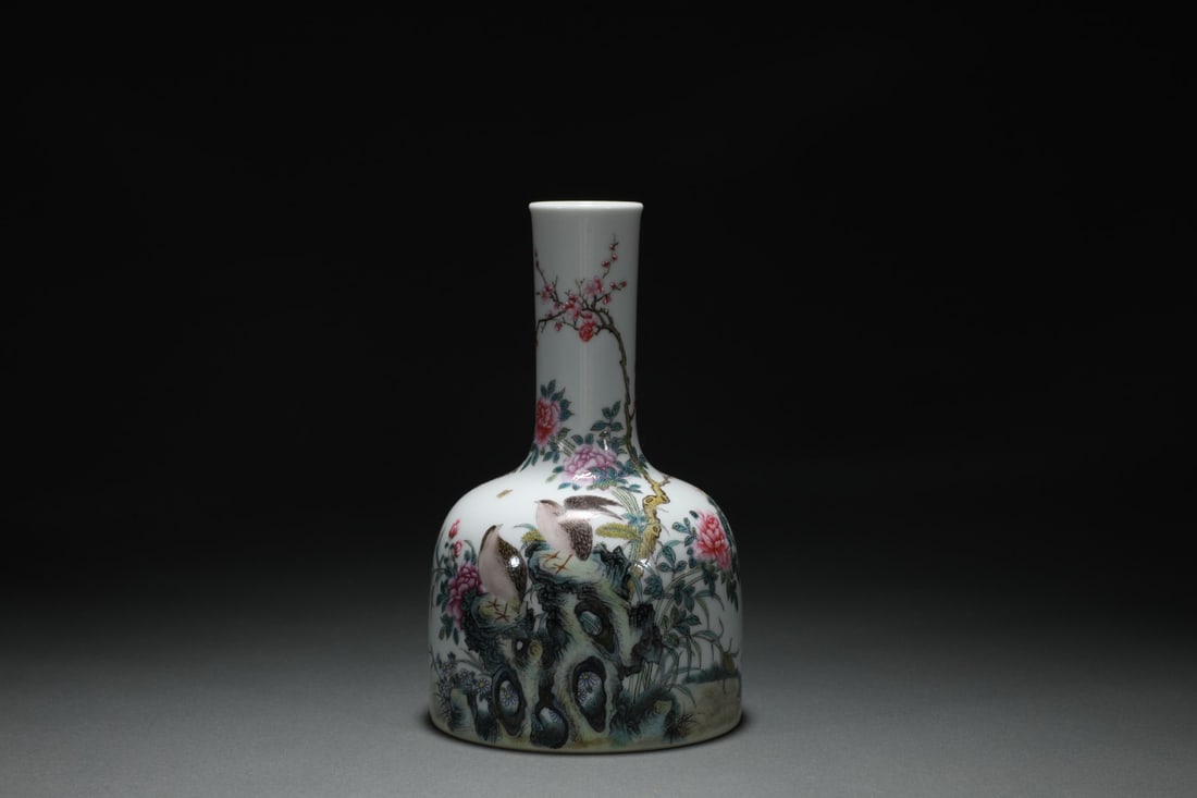 An Exquisite Famille-Rose Flower and Bird Pattern Vase,with poem: An Exquisite Famille-Rose Flower and Bird Pattern Vase,with poem,Qing Dynasty,China,Yongzheng Six-character Mark,Size:7.3inx4.1in粉彩花鸟纹瓶,带诗ਧ