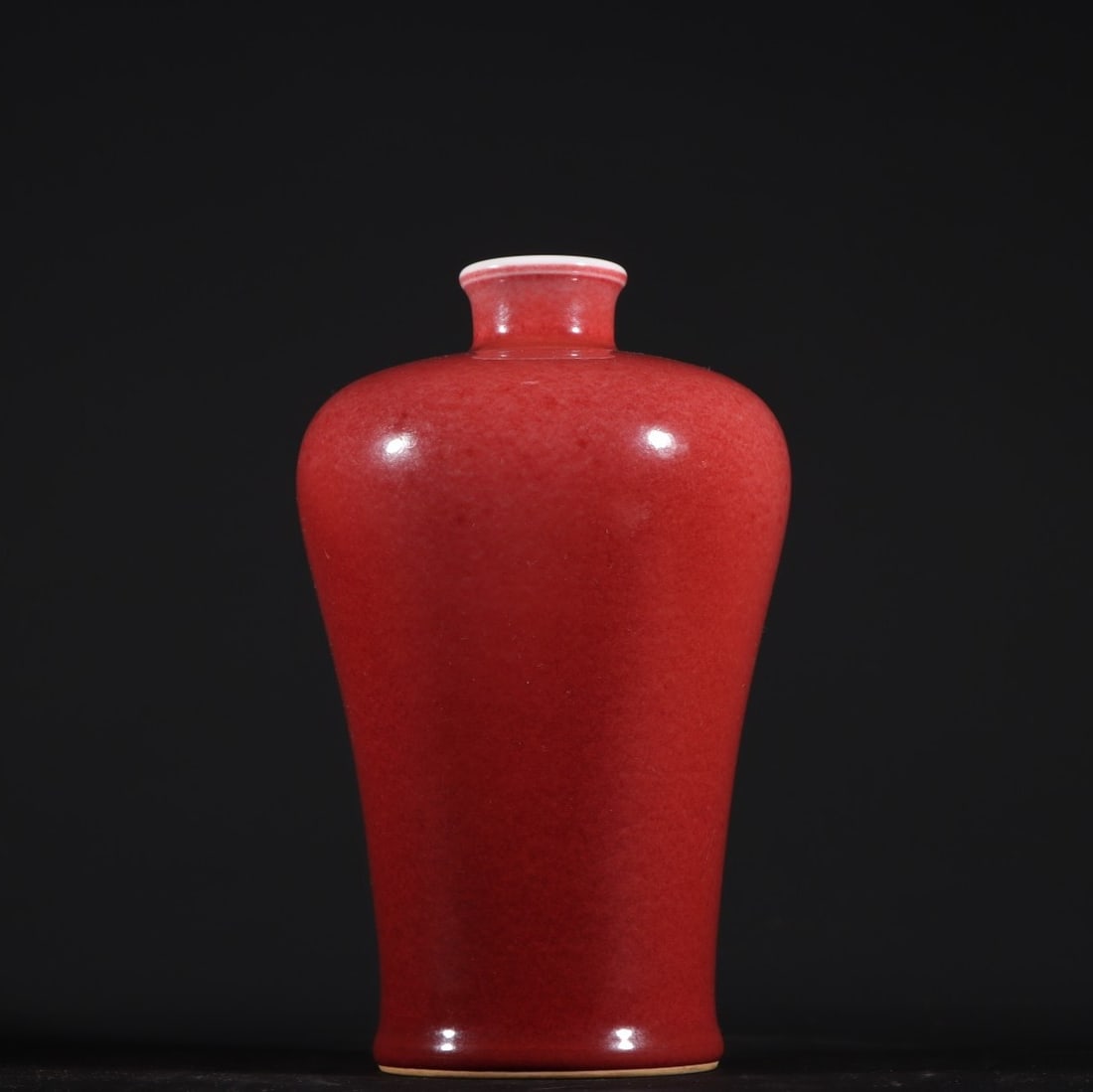 An ExquisitePeachBloom-Glazed Vase - 4