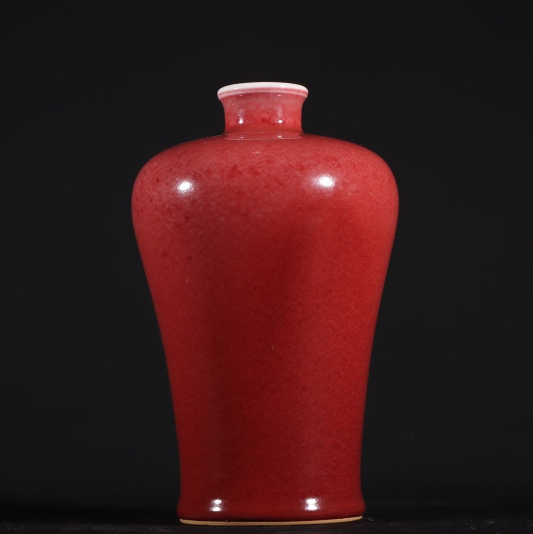 An ExquisitePeachBloom-Glazed Vase - 5