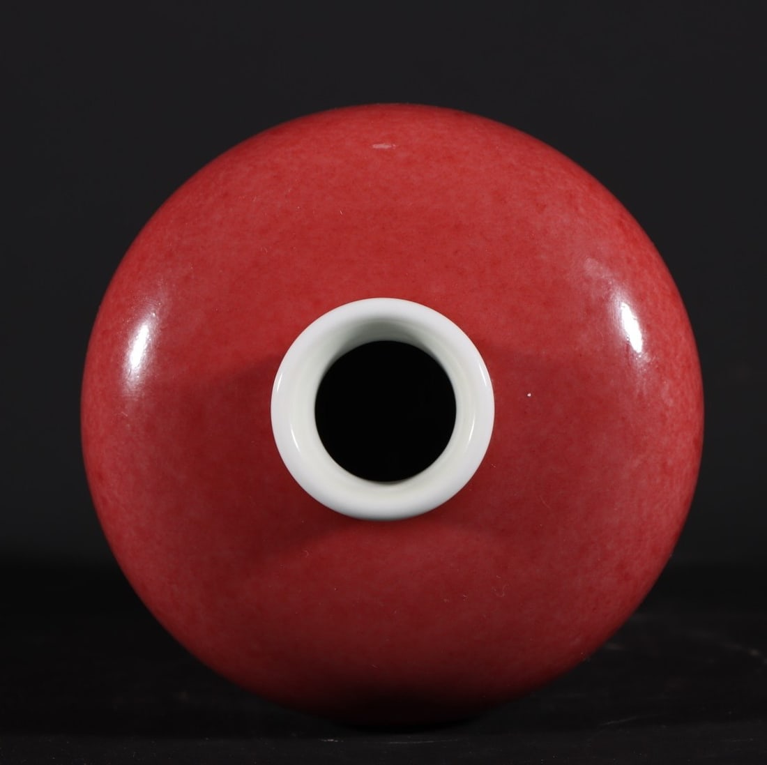 An ExquisitePeachBloom-Glazed Vase - 8