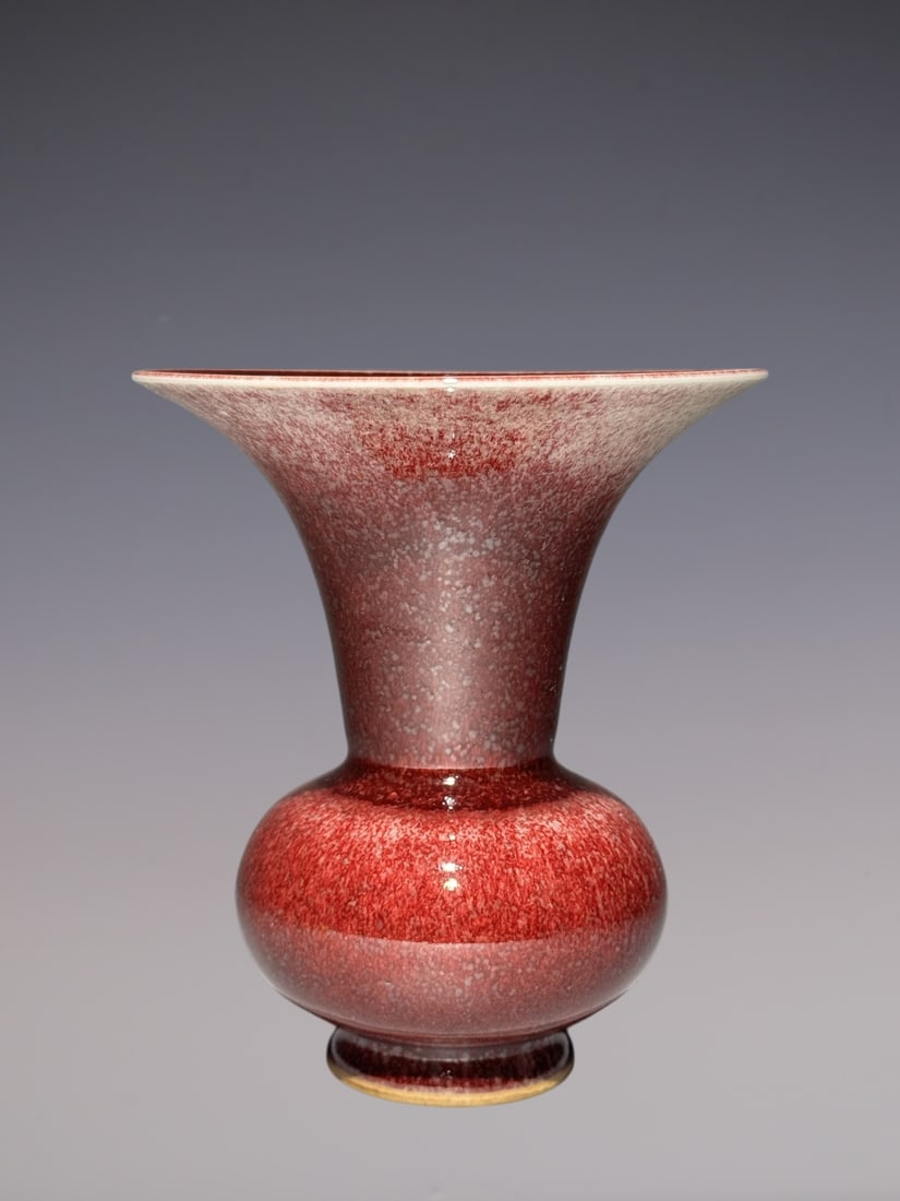 An Exquisite PeachBloom-Glazed Vase: An Exquisite PeachBloom-Glazed Vase,Qing Dynasty, China,Kangxi Six-character Mark,Size:5.6inx4.8in豇豆红釉瓶,中国清代,康熙六