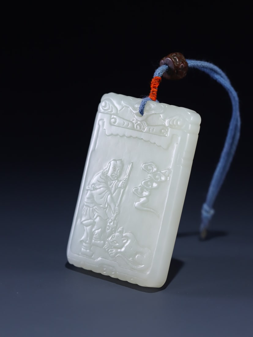 An Exquisite White Jade Figure Pattern Pendant - 7