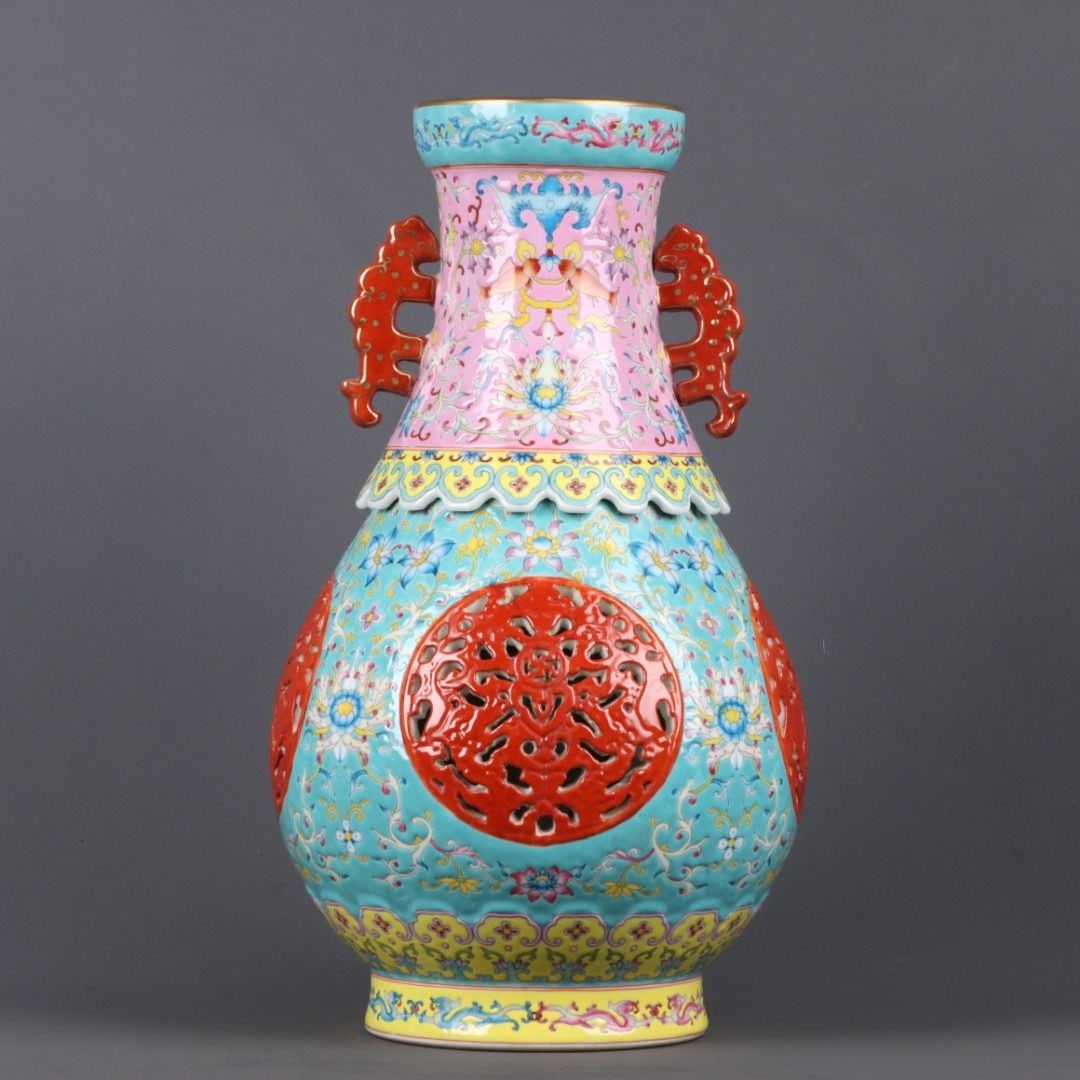 An Exquisite Enamel Gilt Lotus Pattern Double-Ears Vase: An Exquisite Enamel Gilt Lotus Pattern Double-Ears Vase,Qing Dynasty, China,Qianlong Six-Character Mark,Size:15.7inx8.7in 珐琅彩鎏金缠枝莲纹ࡡ