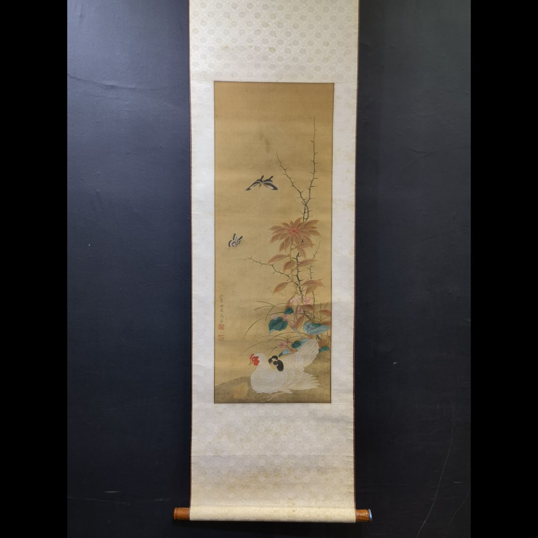 A Chinese Vertical Scroll Ink Painting of Flower and Bird on Silk: A Chinese Vertical Scroll Ink Painting of Flower and Bird on Silk,Qing Dynasty, China,Ma Quan,without frame size:12.2inx33.4in 一幅中国水墨绢本花&