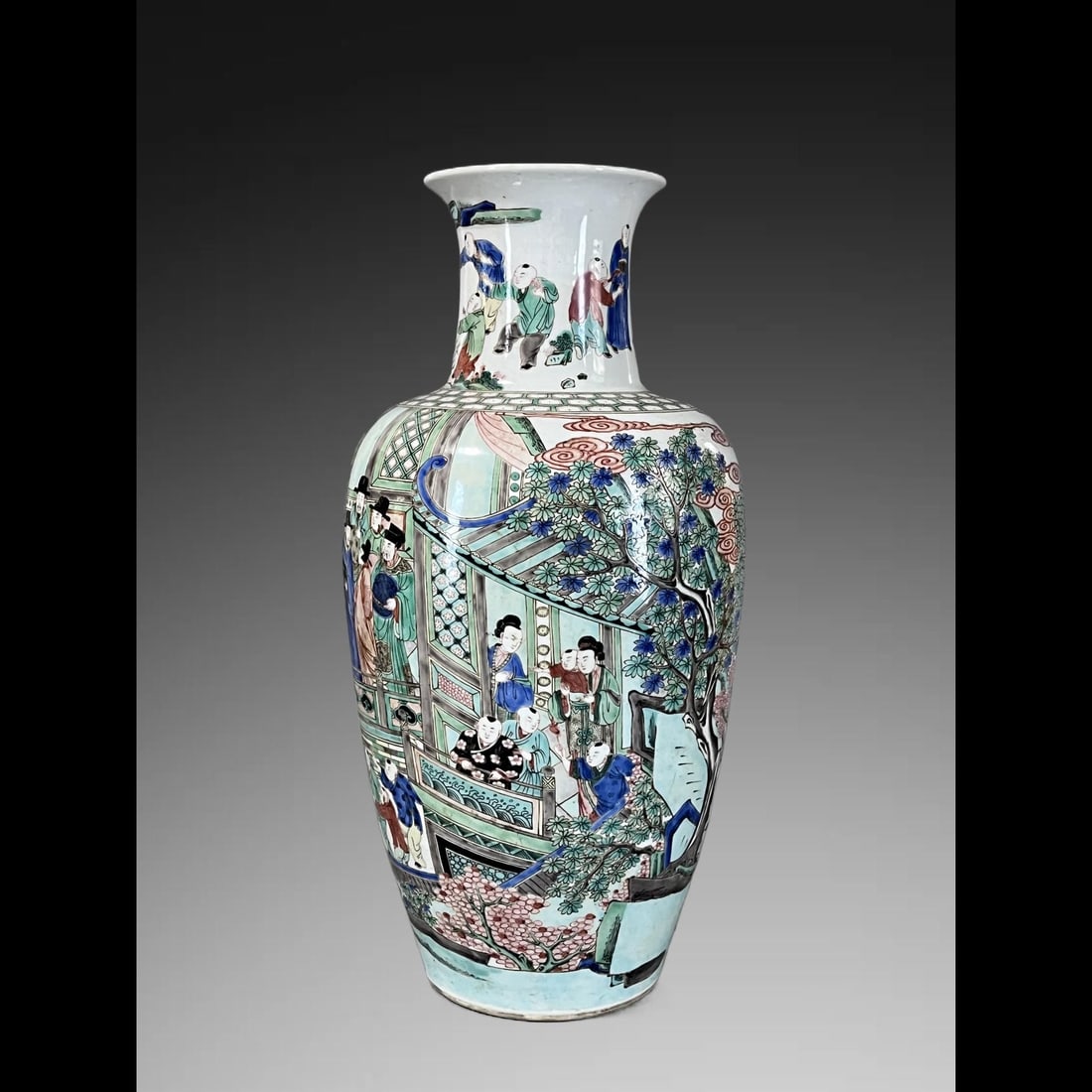 An Exquisite Wucai Figures Pattern Vase - 2