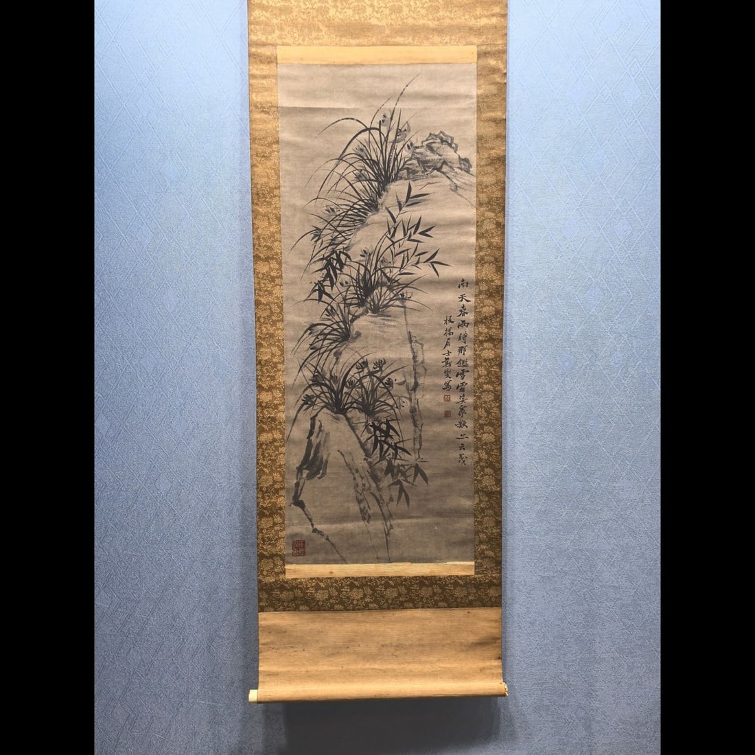 A Chinese Vertical Scroll Ink Painting of Flower on Paper: A Chinese Vertical Scroll Ink Painting of Flower on Paper,Qing Dynasty, China,Zheng Banqiao,without frame size:15.9inx41.3in
