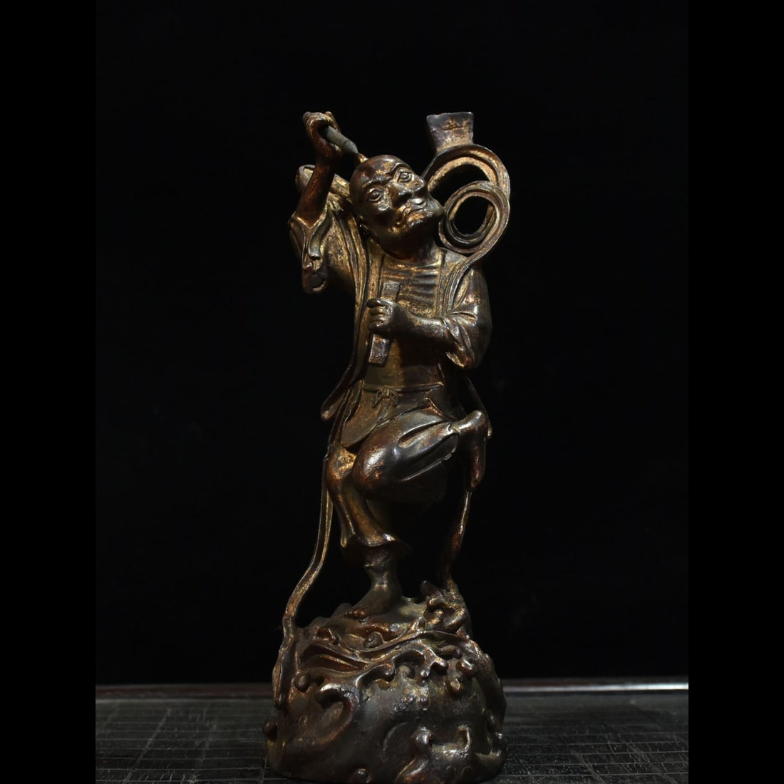 An Exquisite Bronze Slurried-Gold Arhat Ornament: An Exquisite Bronze Slurried-Gold Arhat Ornament,Qing Dynasty, China,Size:8.7inx3.1inx2.8in,Weight:800g 铜泥金罗汉摆件,中国清代