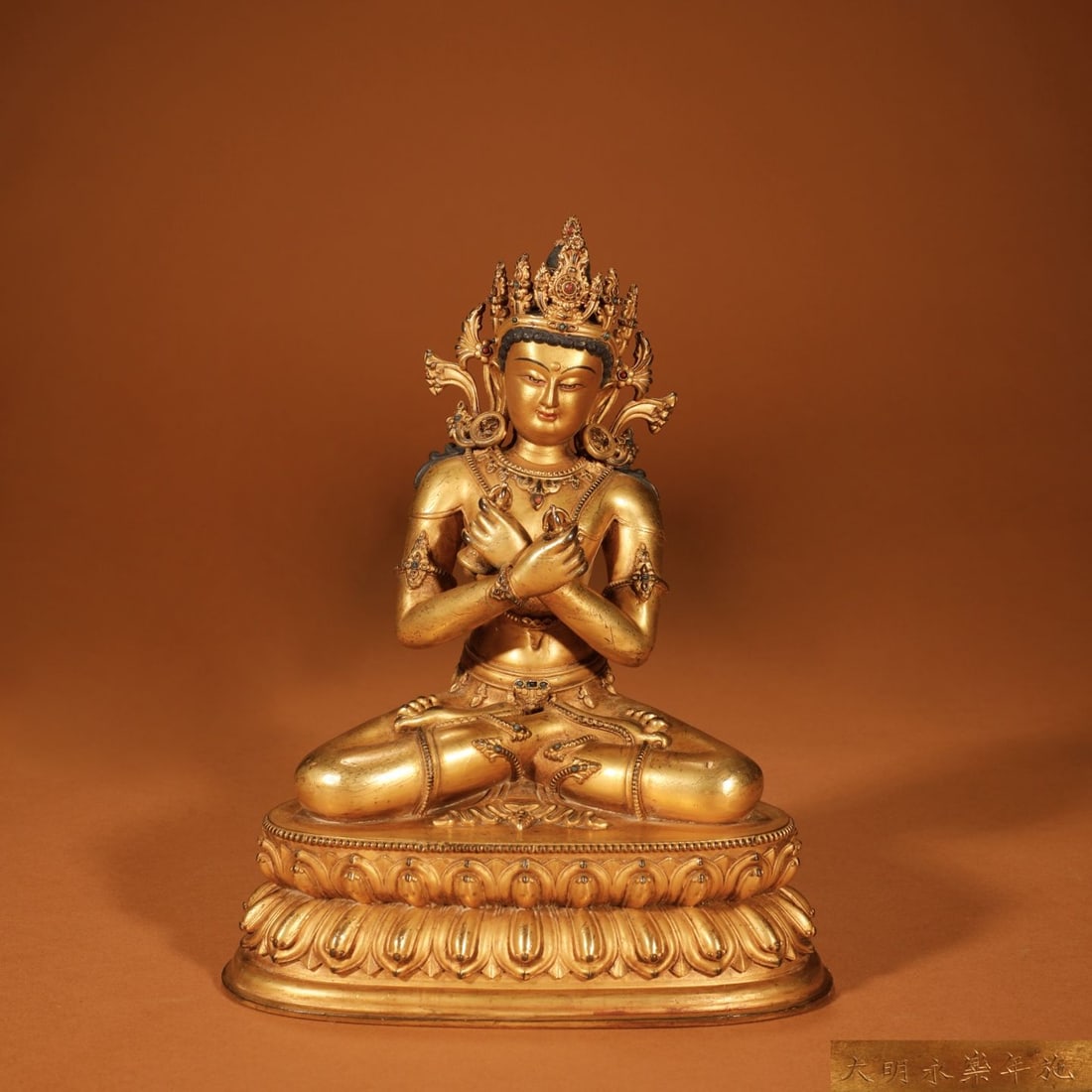 An Exquisite Gilt Bronze Buddha statue: An Exquisite Gilt Bronze Buddha statue,Ming Dynasty, China,Yongle Six‑Character Mark,Size:8.4inx6.6in,Weight:1550g