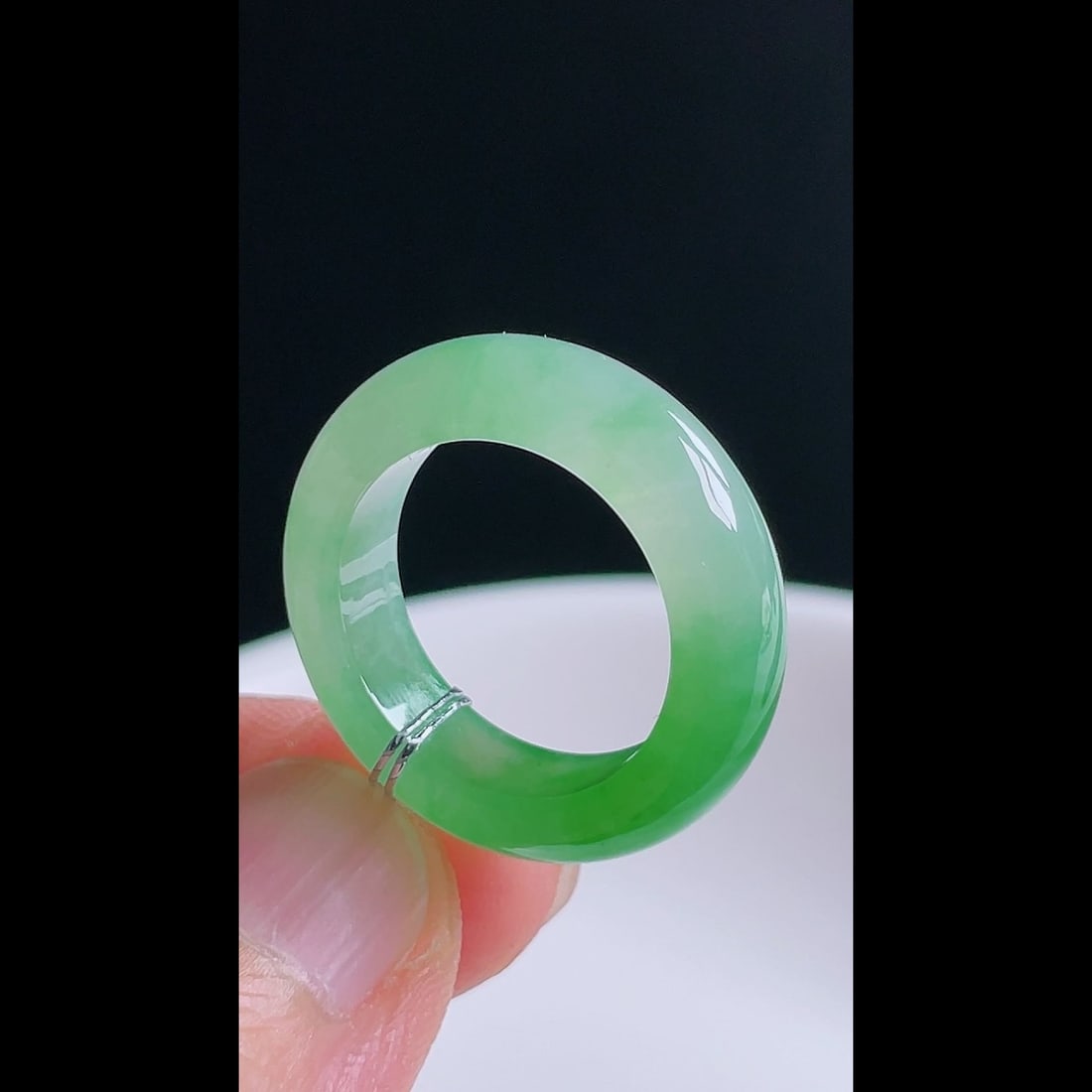 An Exquisite Vivid Ice Green Jadeite Band - 5