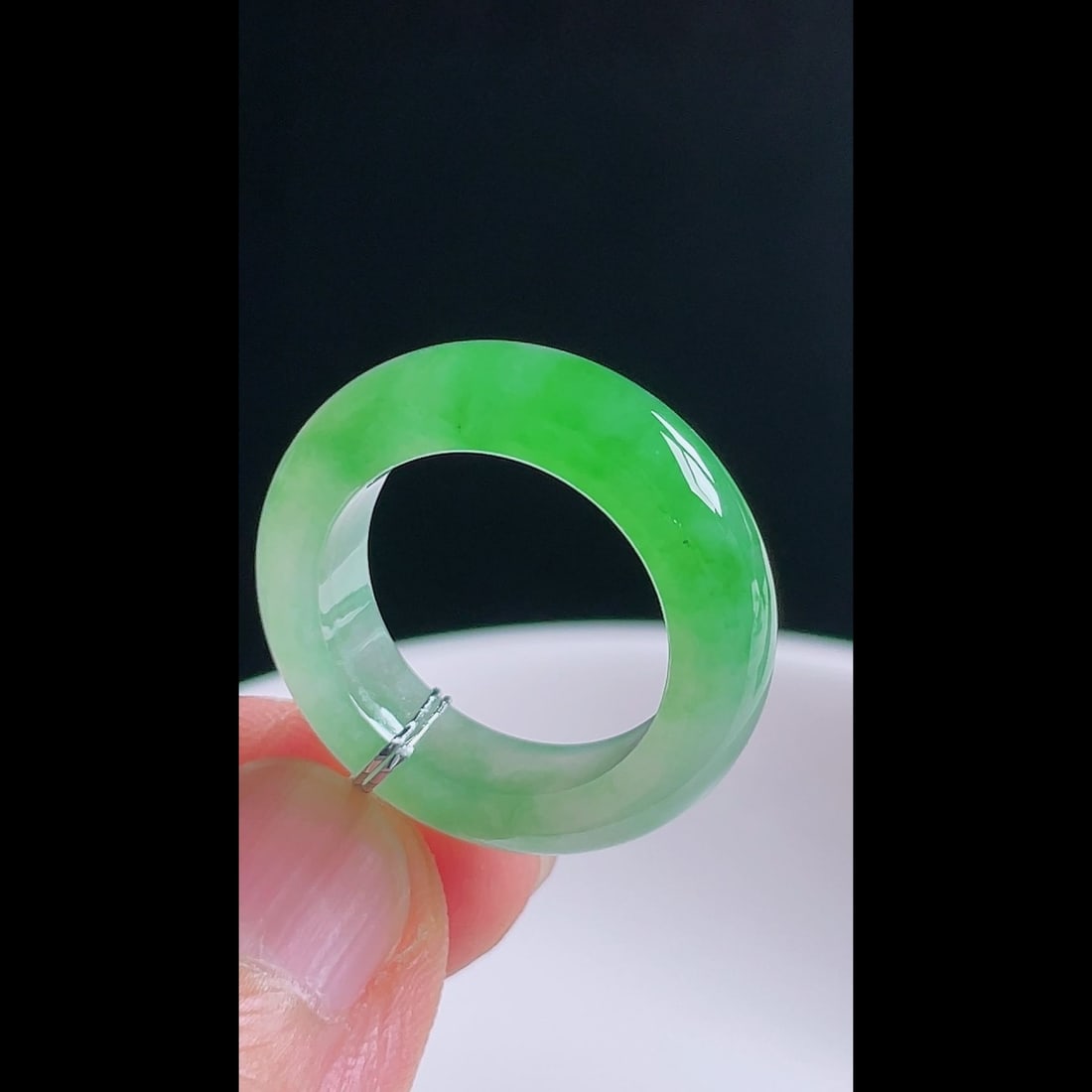 An Exquisite Vivid Ice Green Jadeite Band - 6