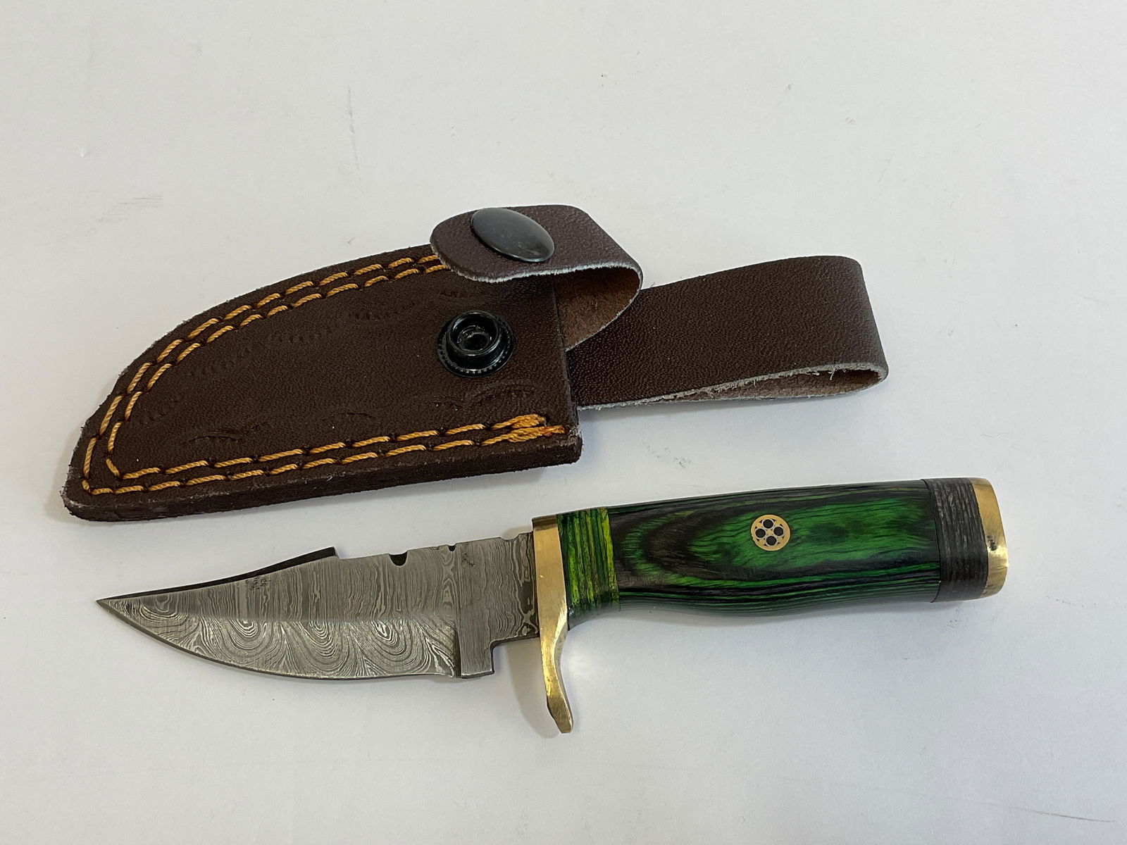 New 6 inch Damascus Knife w/ sheath (1 of 1)
