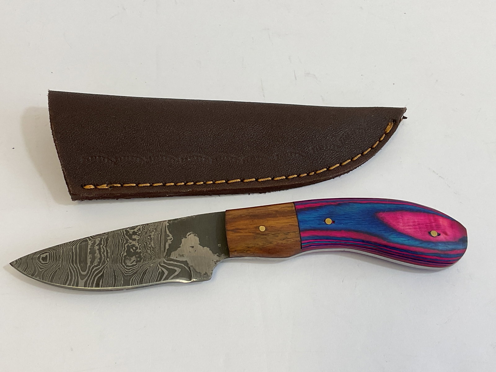 New 8 inch Damascus Knife w/ sheath: New 8 inch Damascus Knife w/ sheath