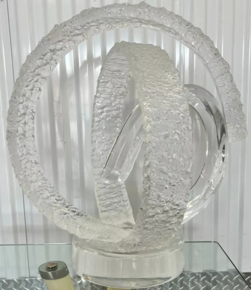 Vintage Lucite Sculpture Hivo Van Teal Signed Large: Signed by the Artist Hivo Van Teal. Beautiful Lucite Sculpture. Heavy and well made! *Please note any color shown on sculpture is a reflection of surrounding colors. Sculpture is completely clear Luci