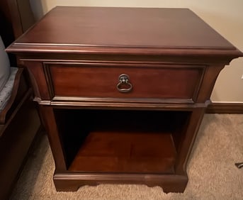 Thomasville Nightstand