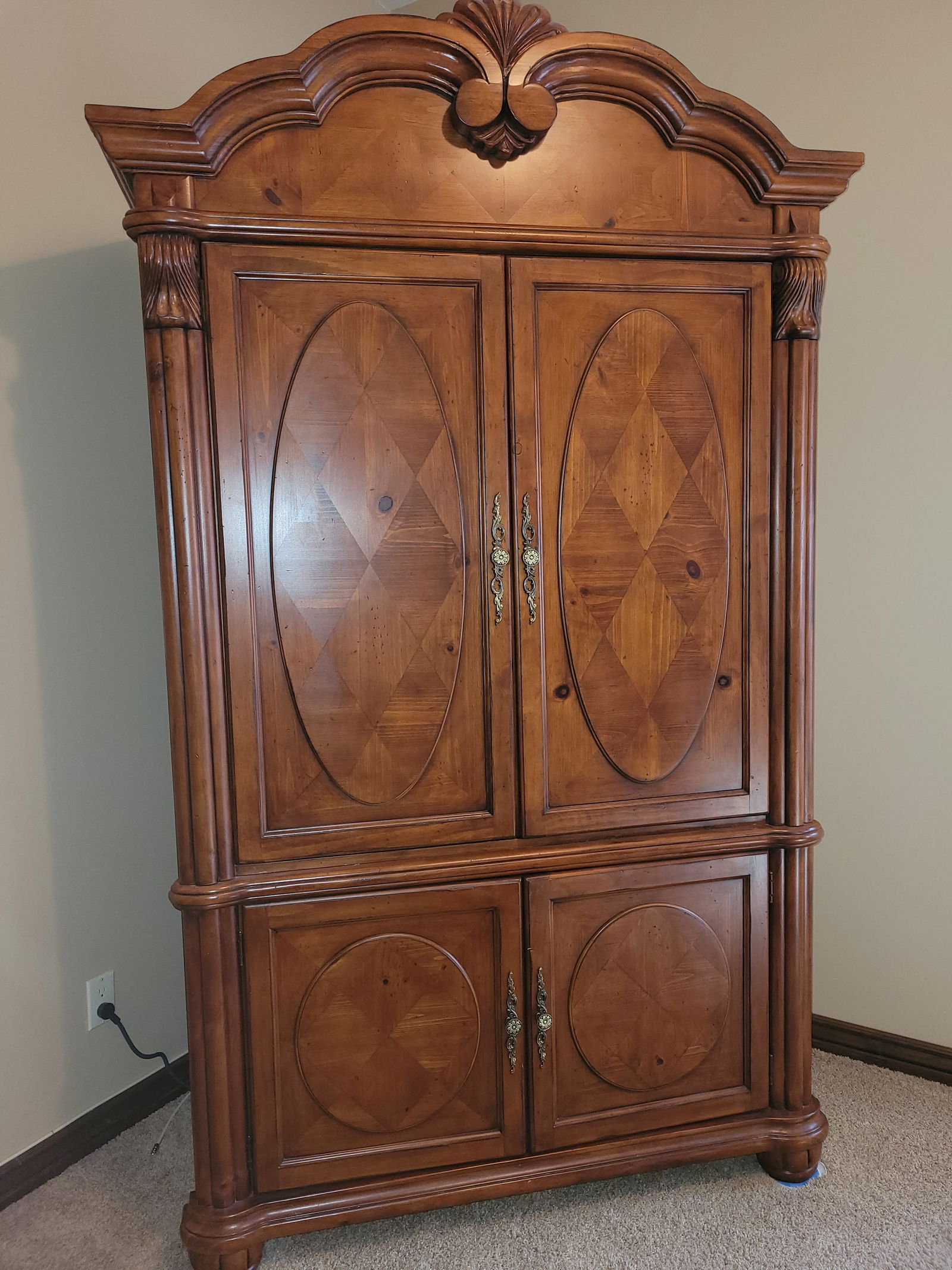 Armoire Solid Wood (1 of 5)