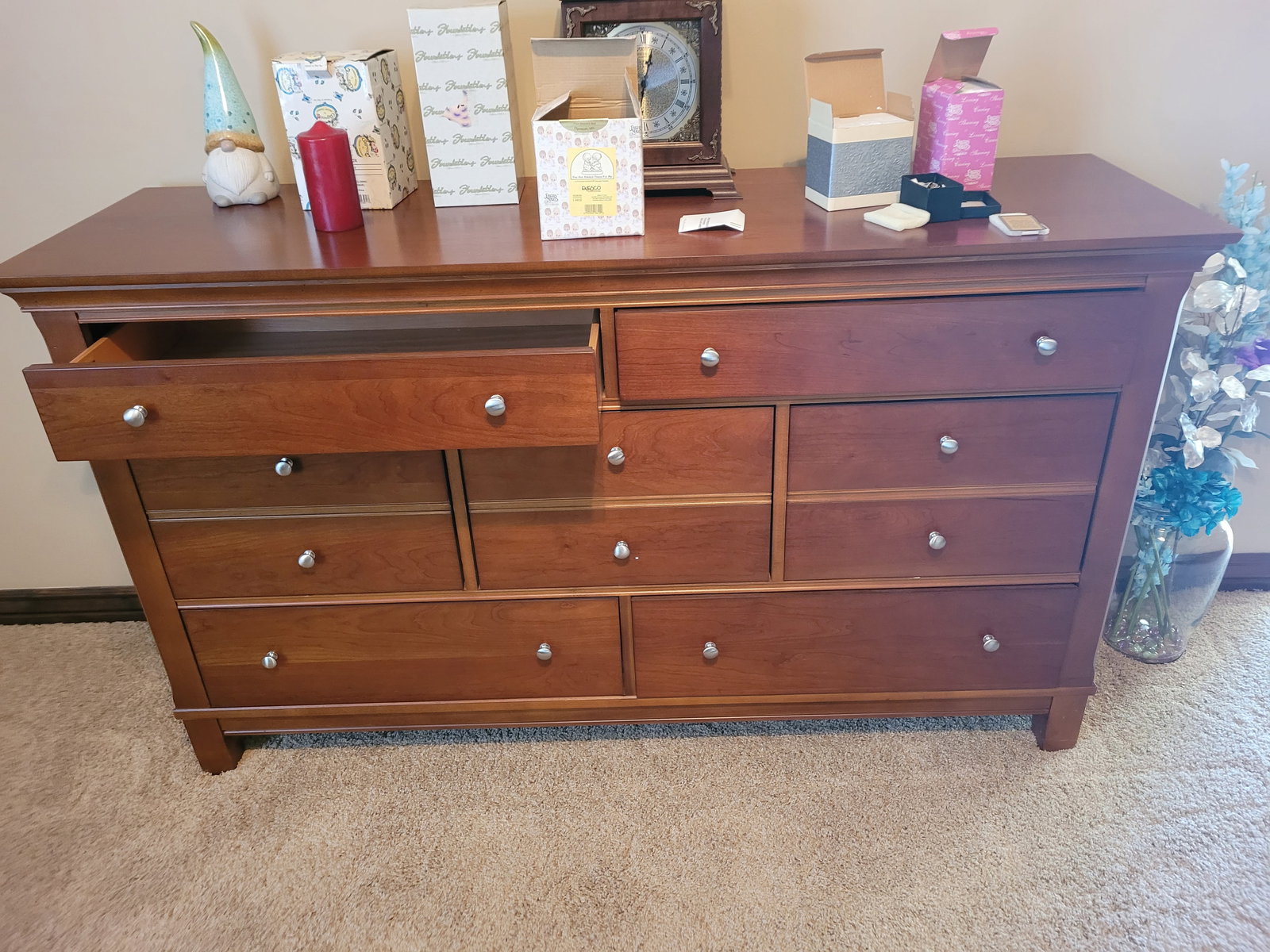 Thomasville Dresser (1 of 2)