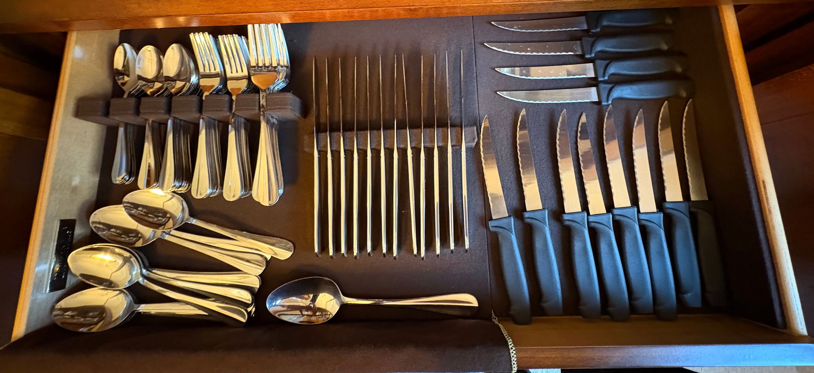 Towle Flatware + Knives Stainless Steel Living Collection 86ct (1 of 2)