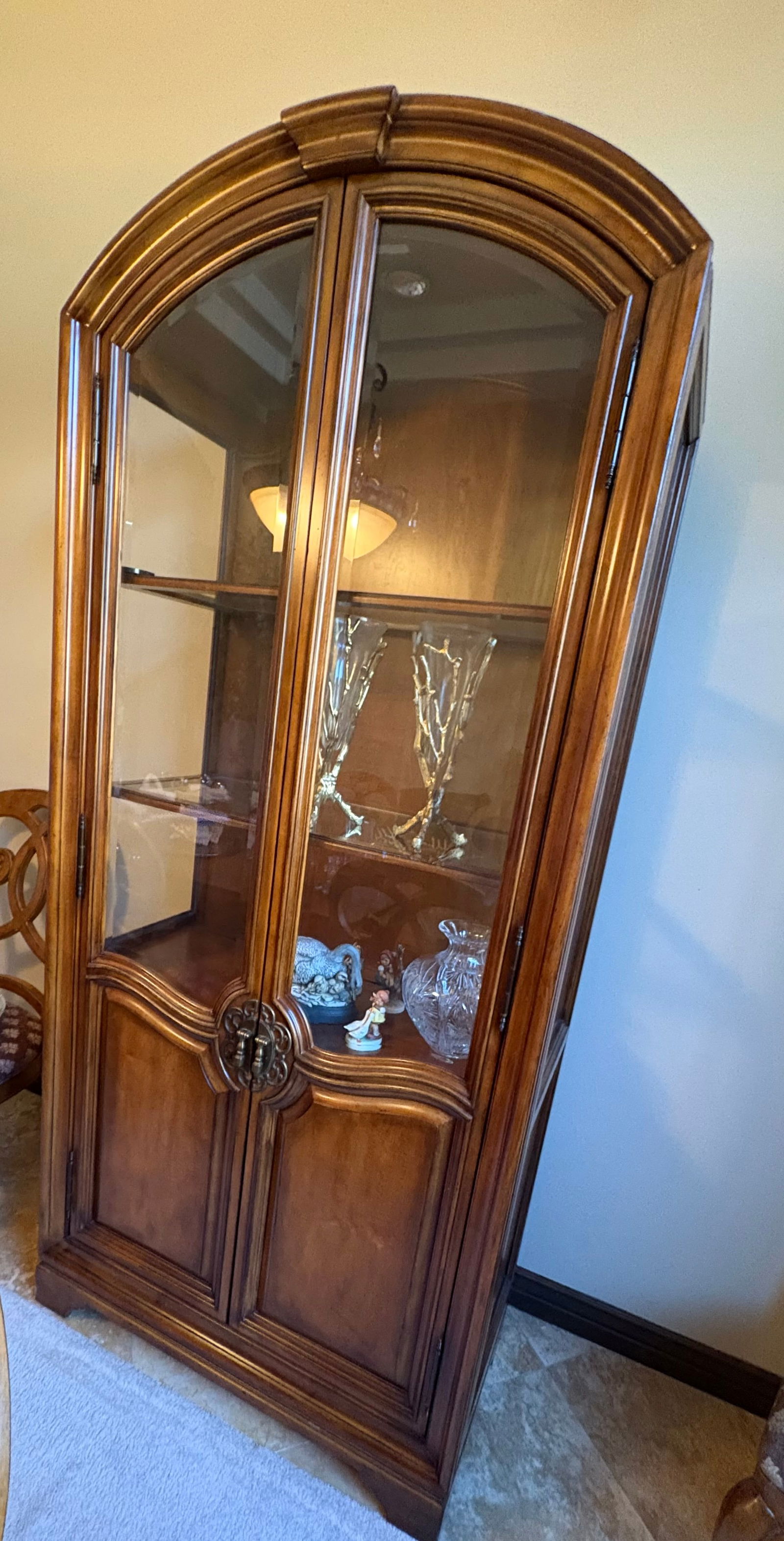 Hutch, Display Cabinet (1 of 2)