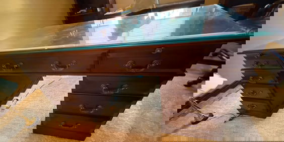 Beautiful Office Desk with Removable Glass Top