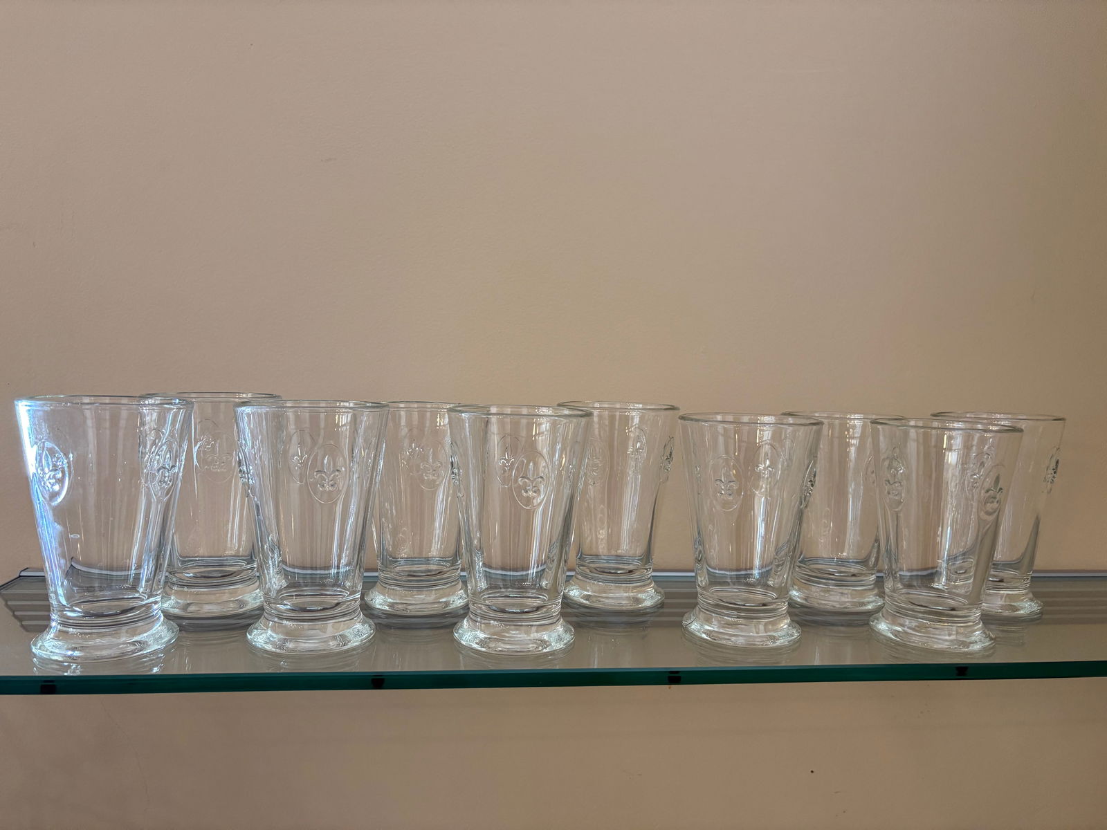 Lot of Fleur De Lis Bar Glasses: Set of 10 glasses. 6" tall