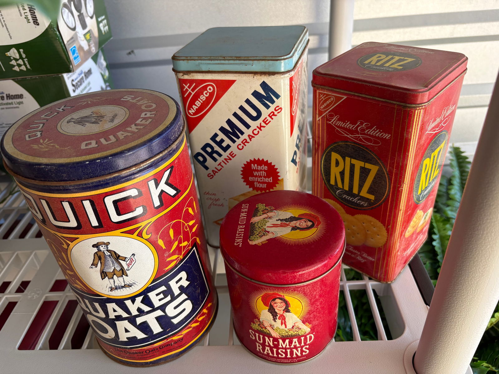Lot of 4 Vintage Tins: Quaker Oats,Saltines,Sun-Maid Raisins,Ritz Crackers