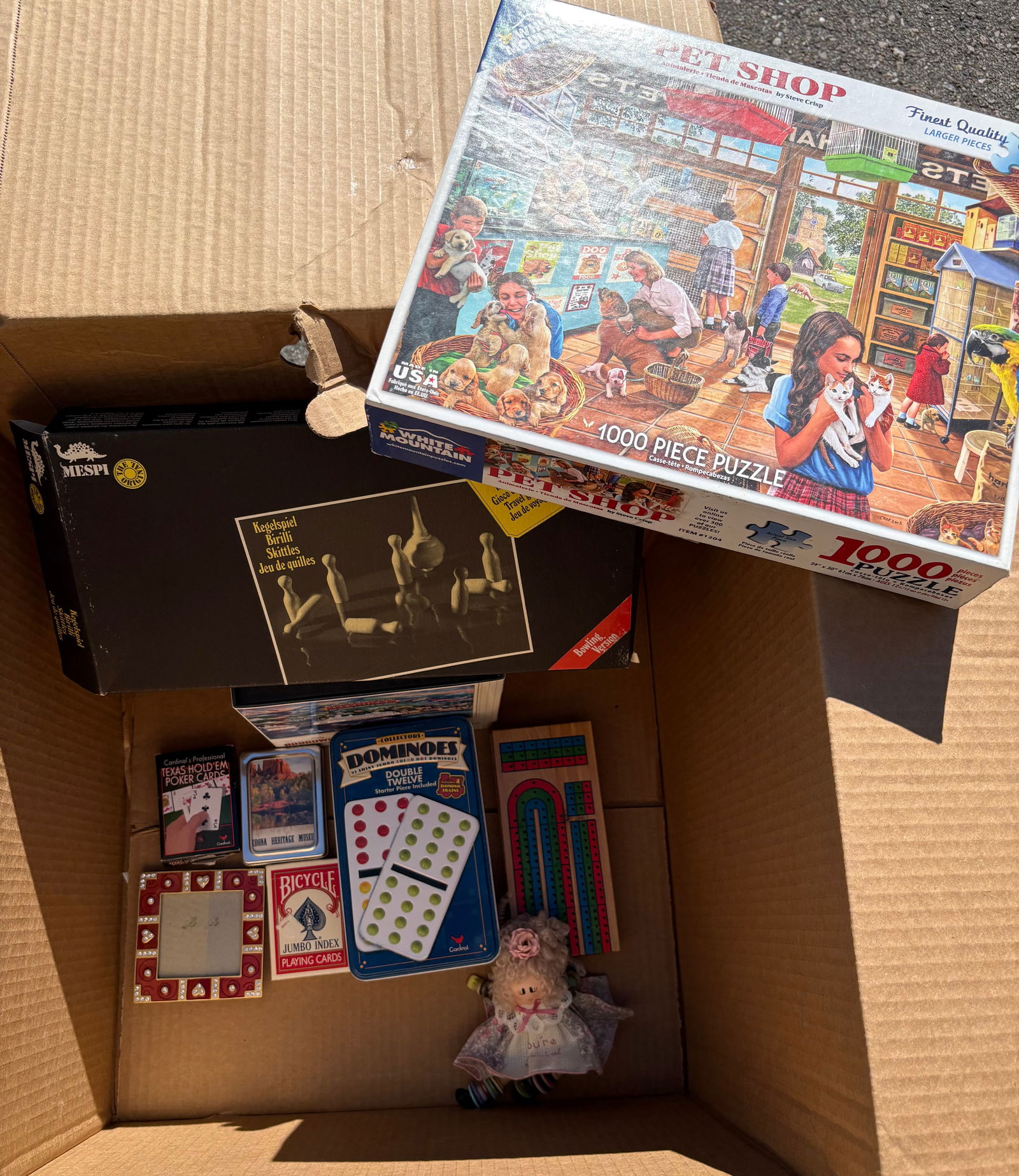 Lot of Games, Puzzles, Decor (1 of 1)