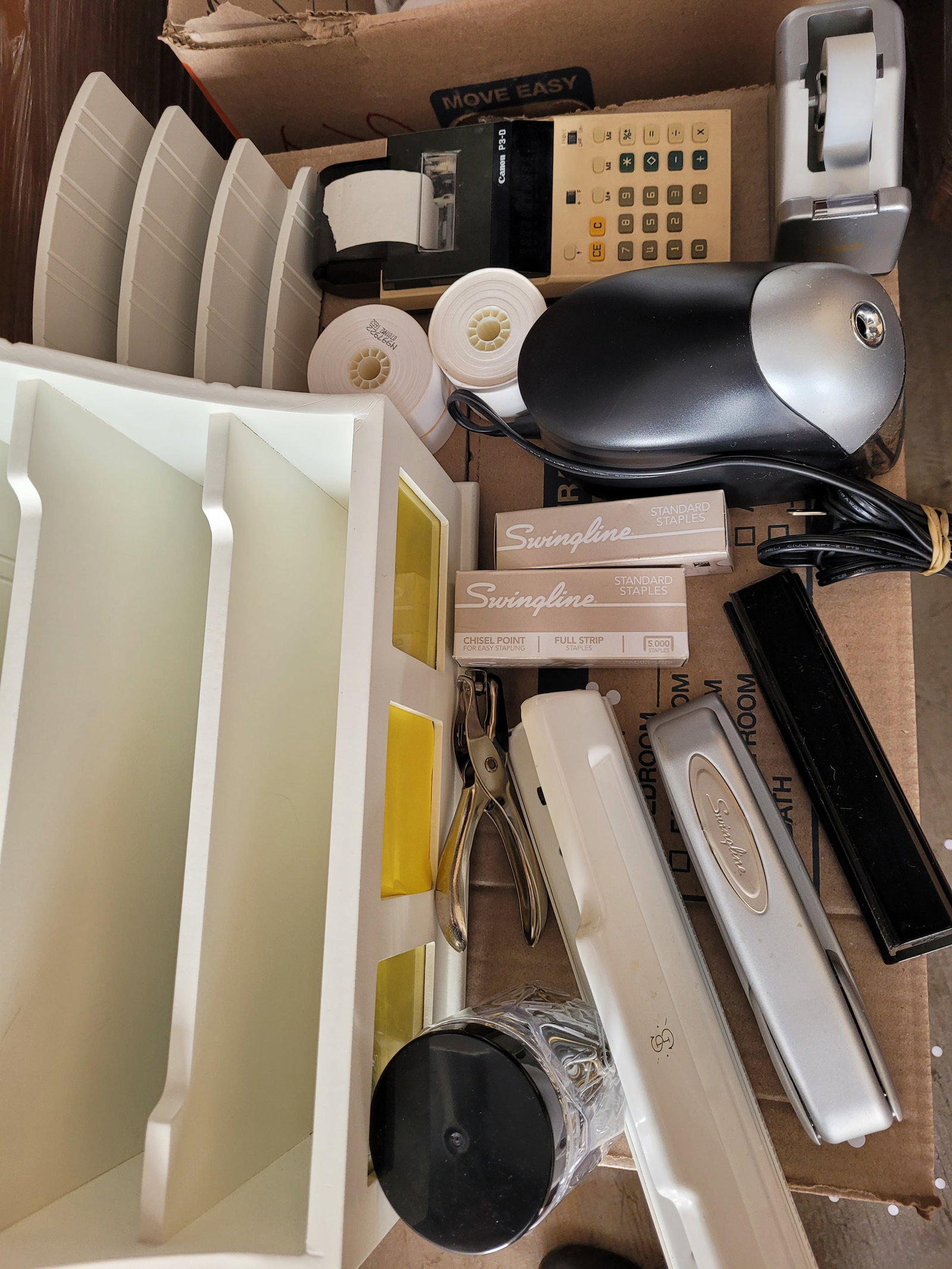 16pc Lot of Office Supplies. Large lot (1 of 3)