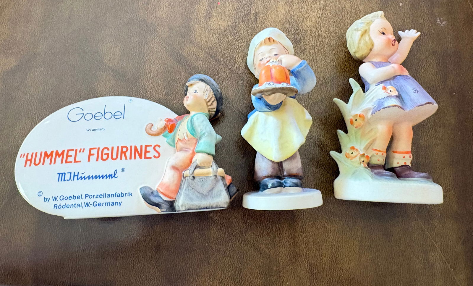 Hummel Figurines Lot Mixed 3ct (1 of 2)