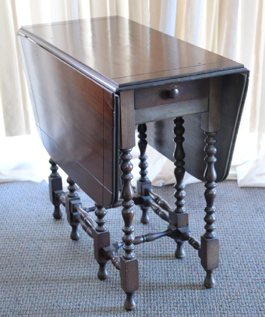 Mahogany Drop Leaf Table (1 of 4)